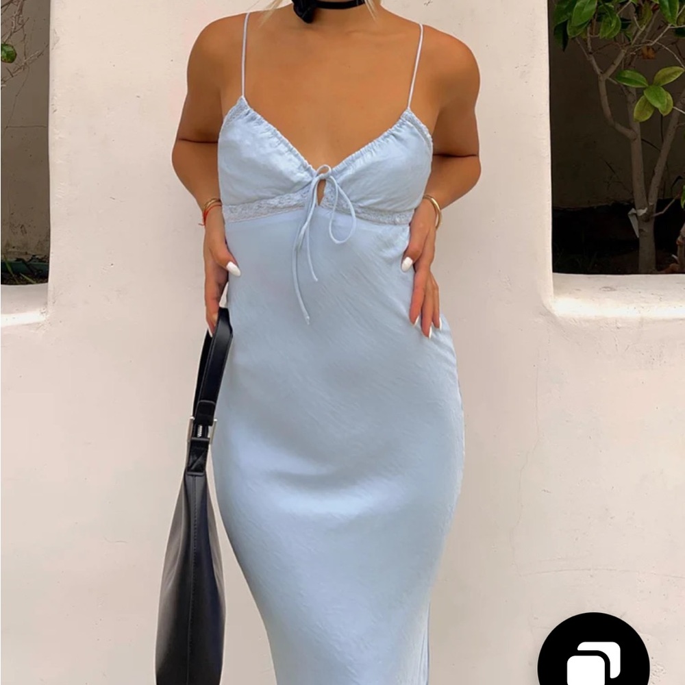 NWT EMILY MAXI DRESS BLUE - Picture 2 of 12